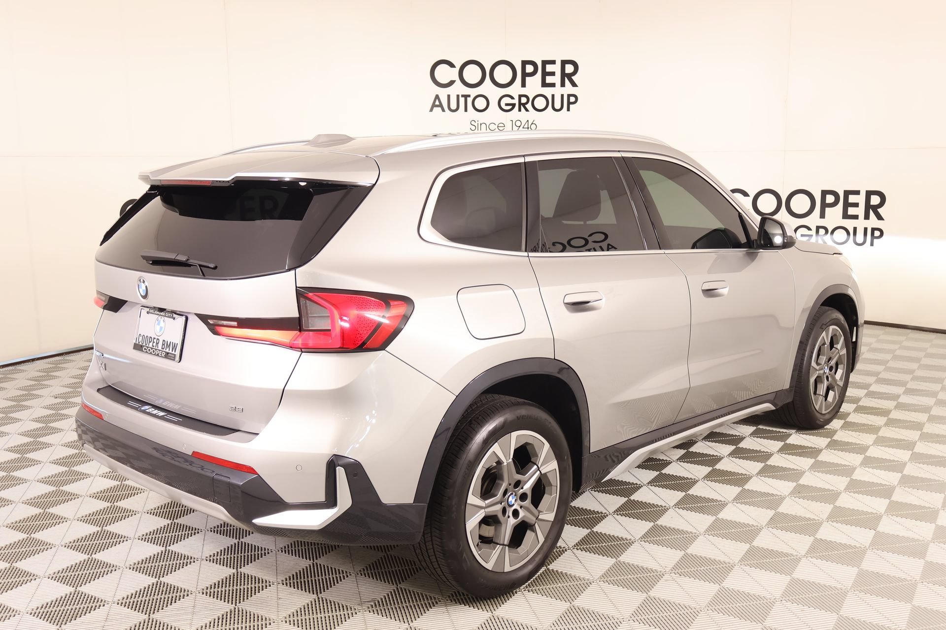 Used 2024 BMW X1 xDrive28i AWD/4WD image 22