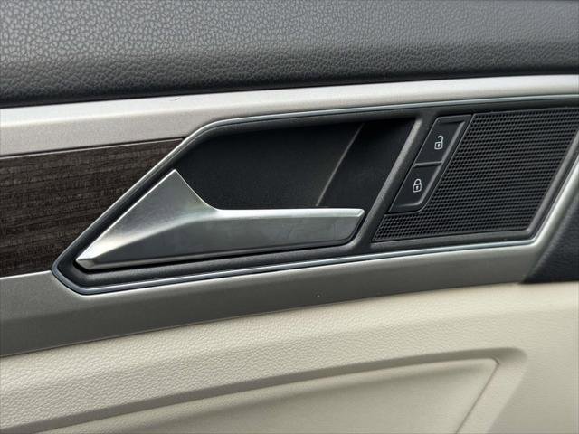 Used 2019 Volkswagen Atlas SEL image 32