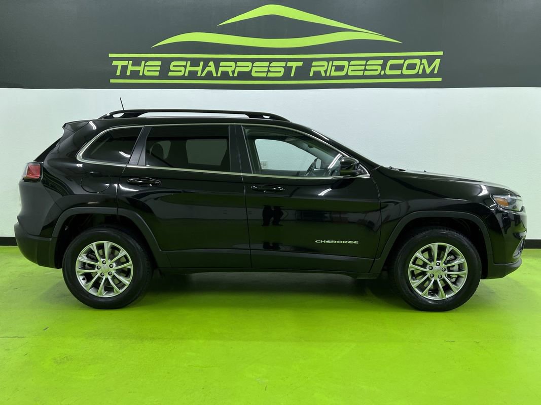 Used 2022 Jeep Cherokee Latitude Lux w/ Sun & Sound Group AWD/4WD image 10