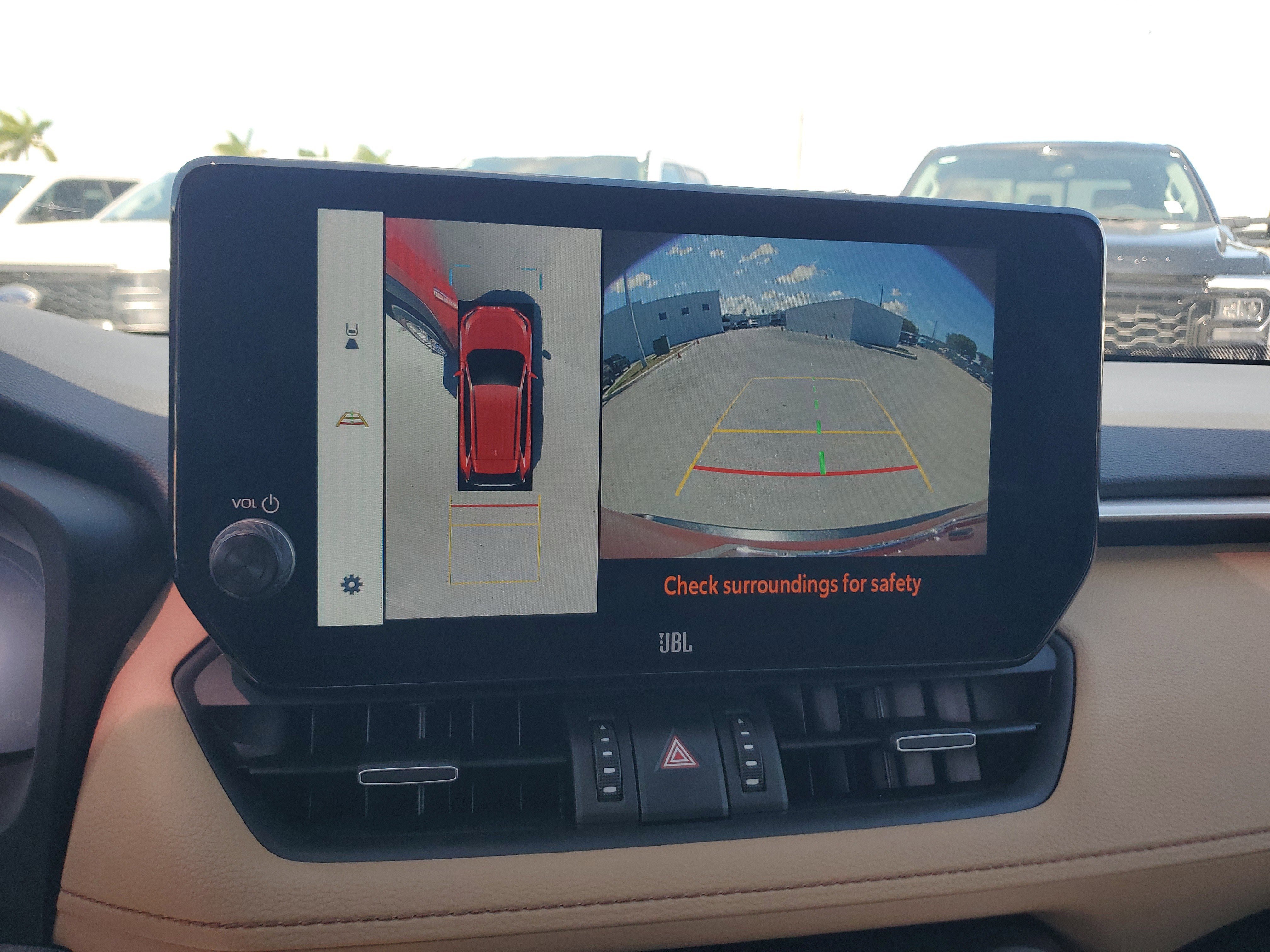 Used 2023 Toyota RAV4 Limited image 10