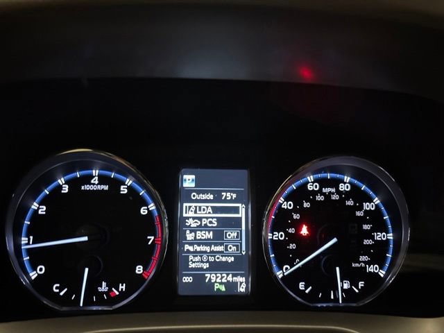 Used 2018 Toyota RAV4 Limited w/ Advanced Technology Package AWD/4WD image 12