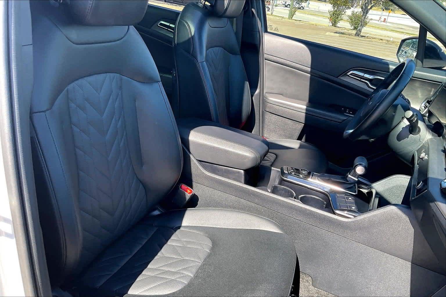 Certified 2024 Kia Sportage X-Line w/ X-Line Premium Package AWD/4WD image 12