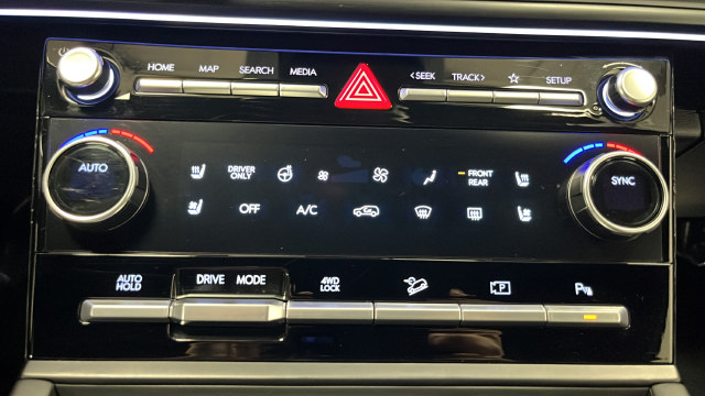 Used 2025 Hyundai Santa Fe Calligraphy AWD/4WD image 18