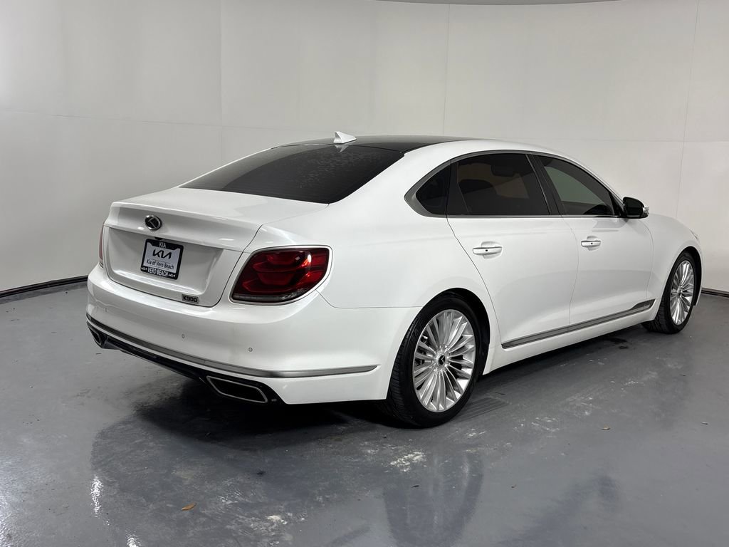 Used 2019 Kia K900 Luxury w/ VIP Package image 6
