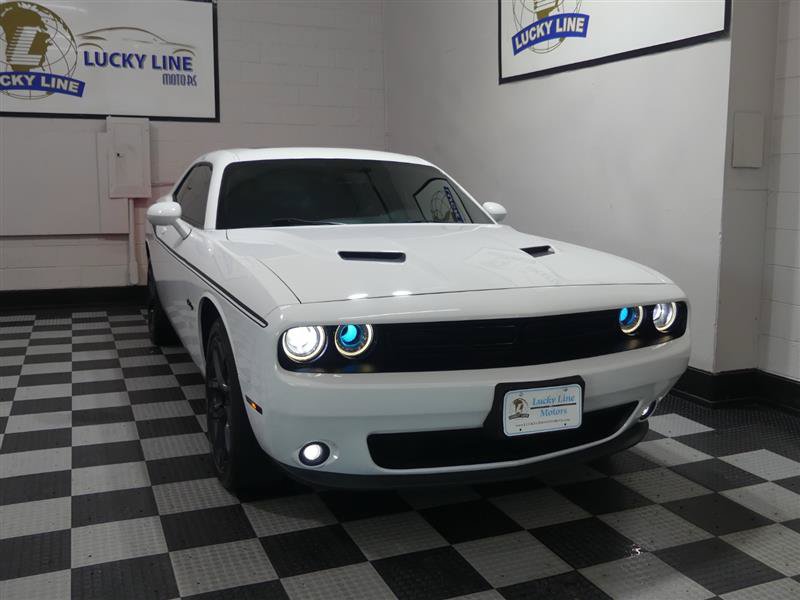Used 2023 Dodge Challenger SXT w/ Blacktop Package RWD image 5