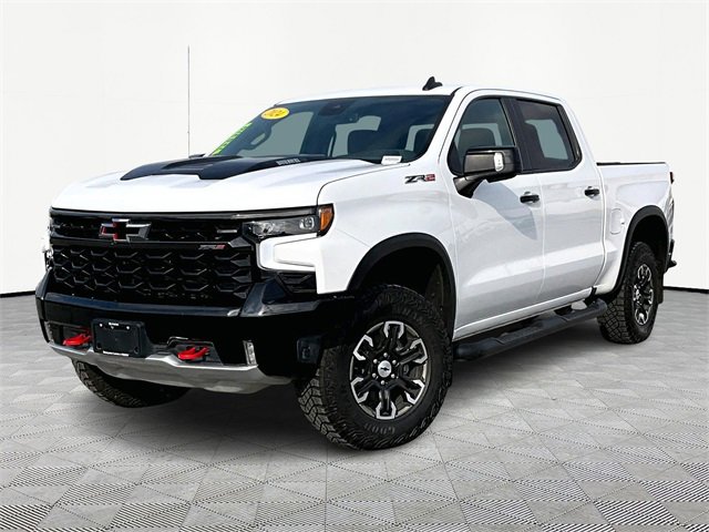 Used 2024 Chevrolet Silverado 1500 ZR2 image 3