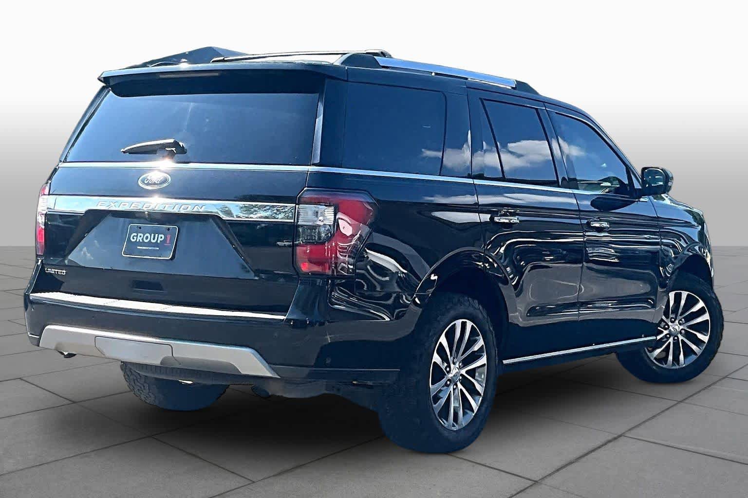 Used 2018 Ford Expedition Limited w/ Equipment Group 301A RWD image 13