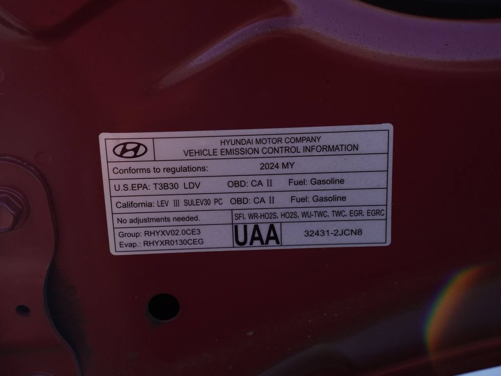 Used 2024 Hyundai Elantra Limited FWD image 6