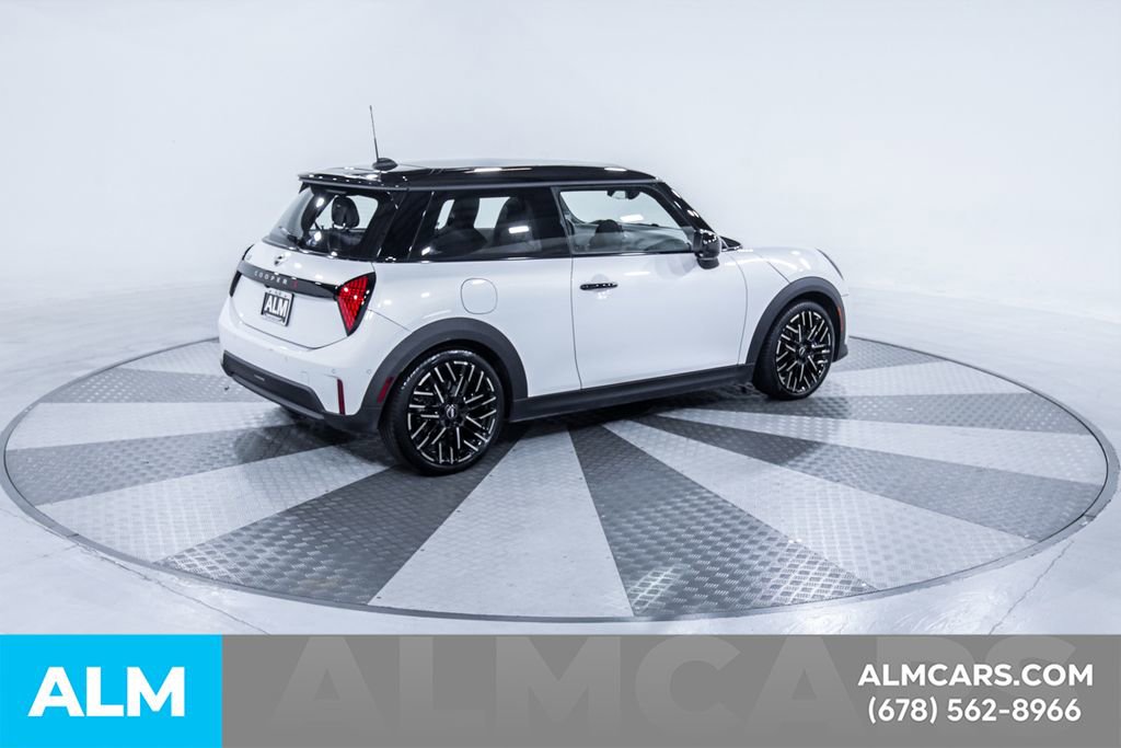 Used 2025 MINI Cooper S FWD image 10