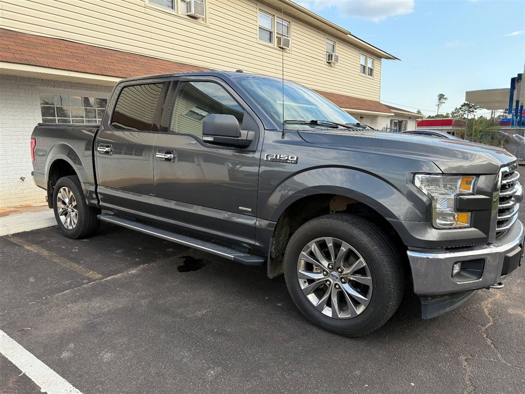 Used 2017 Ford F150 XLT w/ Equipment Group 302A Luxury image 7