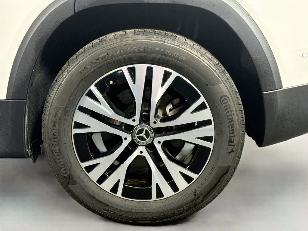 Used 2024 Mercedes-Benz GLB 250 image 35