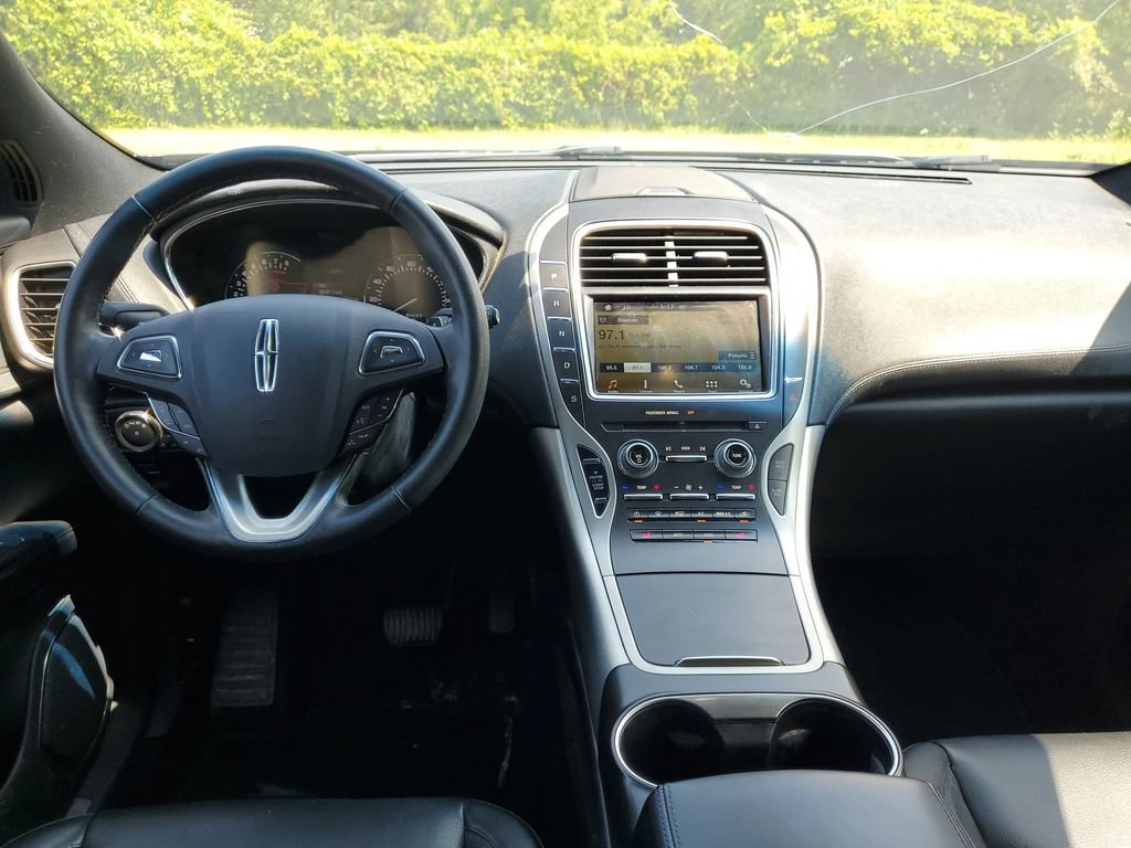 Used 2016 Lincoln MKX Premiere FWD image 13