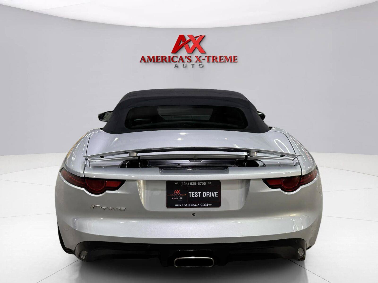 Used 2019 Jaguar F-TYPE Convertible RWD image 6