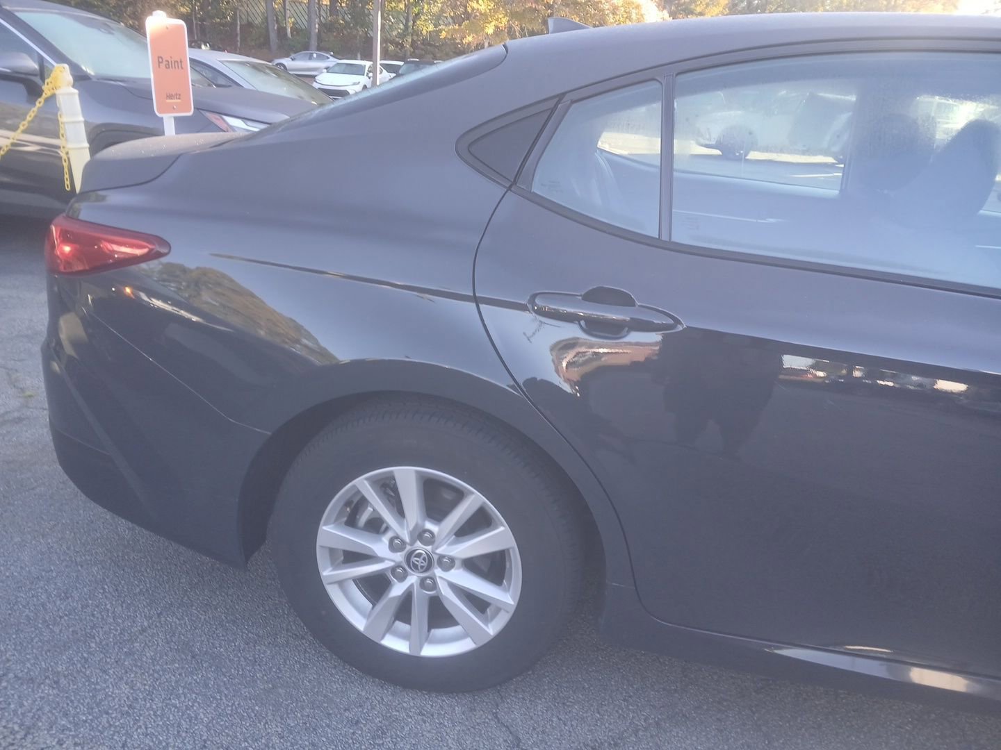 Used 2025 Toyota Camry LE image 7