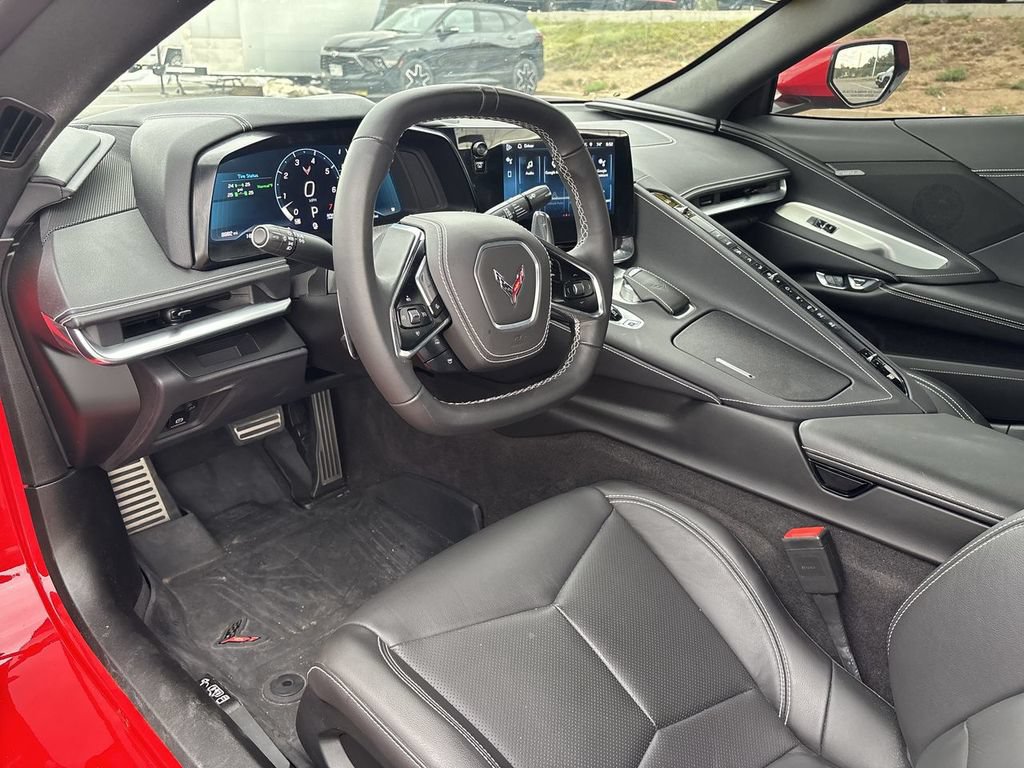 Used 2025 Chevrolet Corvette Stingray Convertible w/ 1LT RWD image 13