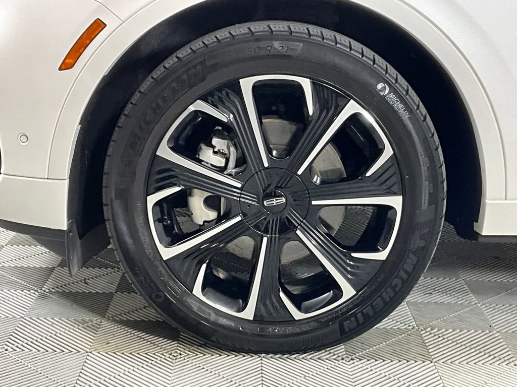 Certified 2024 Lincoln Nautilus Reserve AWD/4WD image 29