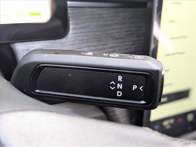 Used 2026 Rivian R1S Adventure image 12