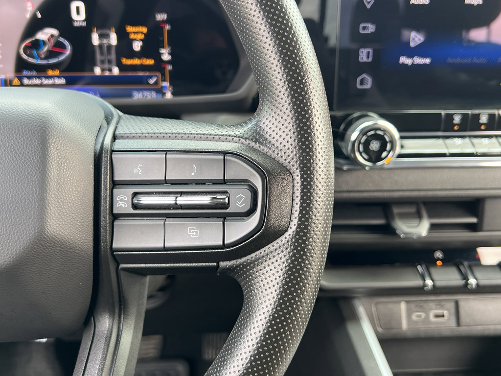 Used 2023 Chevrolet Colorado Trail Boss image 30