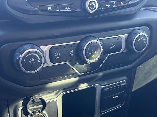 Used 2018 Jeep Wrangler Unlimited Sport image 30