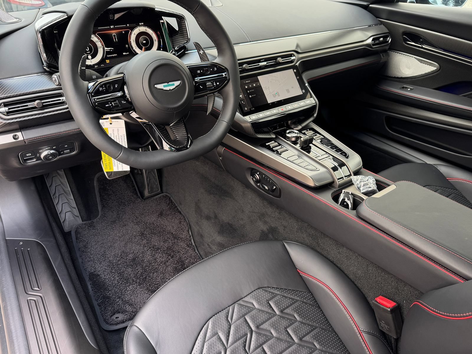 New 2025 Aston Martin Vanquish RWD image 3