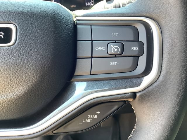 Used 2024 Jeep Wagoneer L 4WD w/ Premium Group I image 12