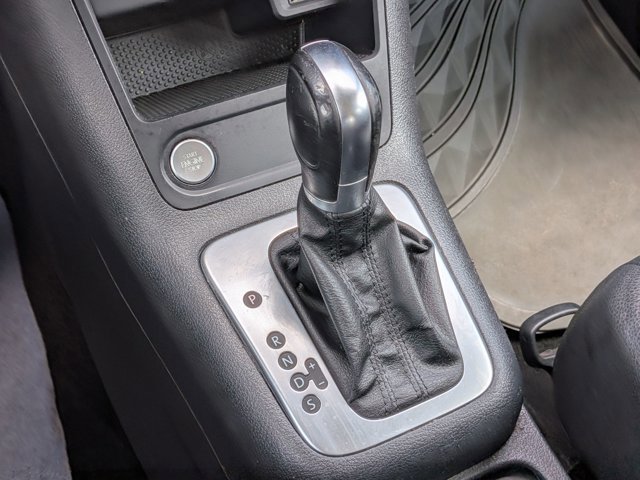 Used 2016 Volkswagen Tiguan S FWD image 15