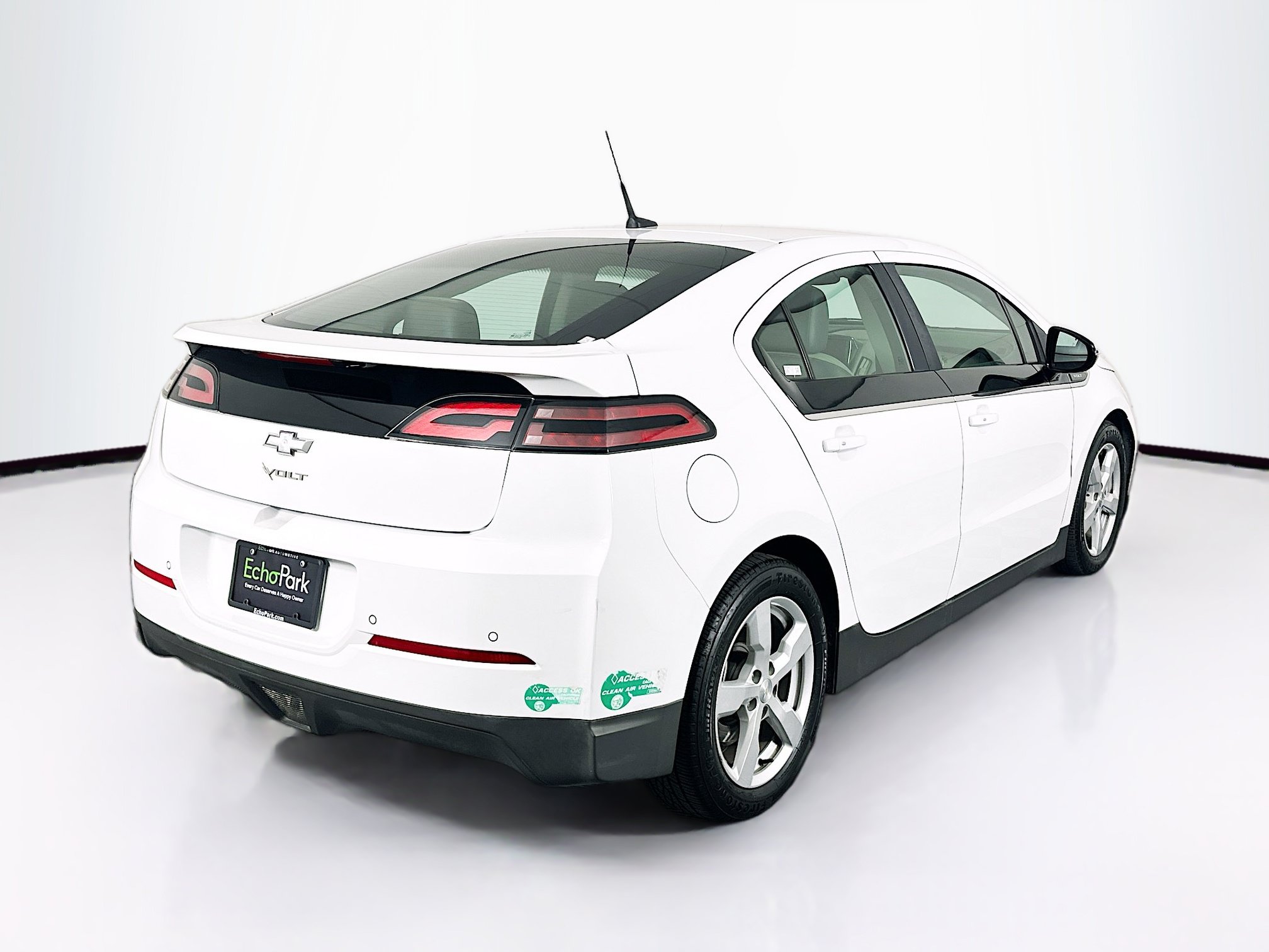 Used 2013 Chevrolet Volt Premium w/ Premium Trim Package FWD image 9