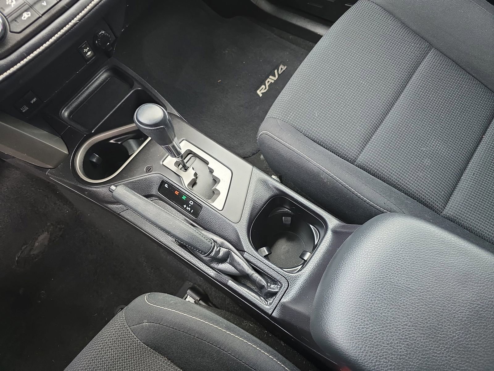 Used 2018 Toyota RAV4 XLE w/ Plus Extra Value Package image 29