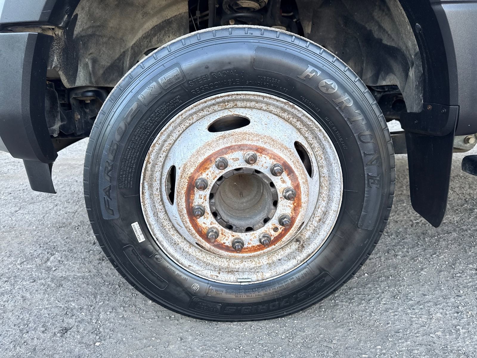 Used 2017 Ford F550 2WD Regular Cab Super Duty image 27