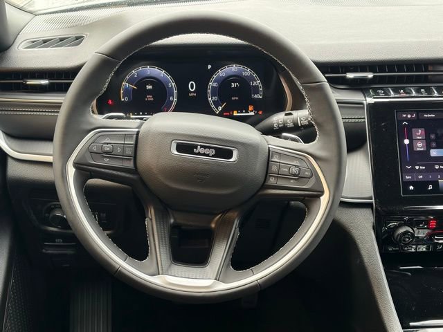 New 2025 Jeep Grand Cherokee 4WD image 36
