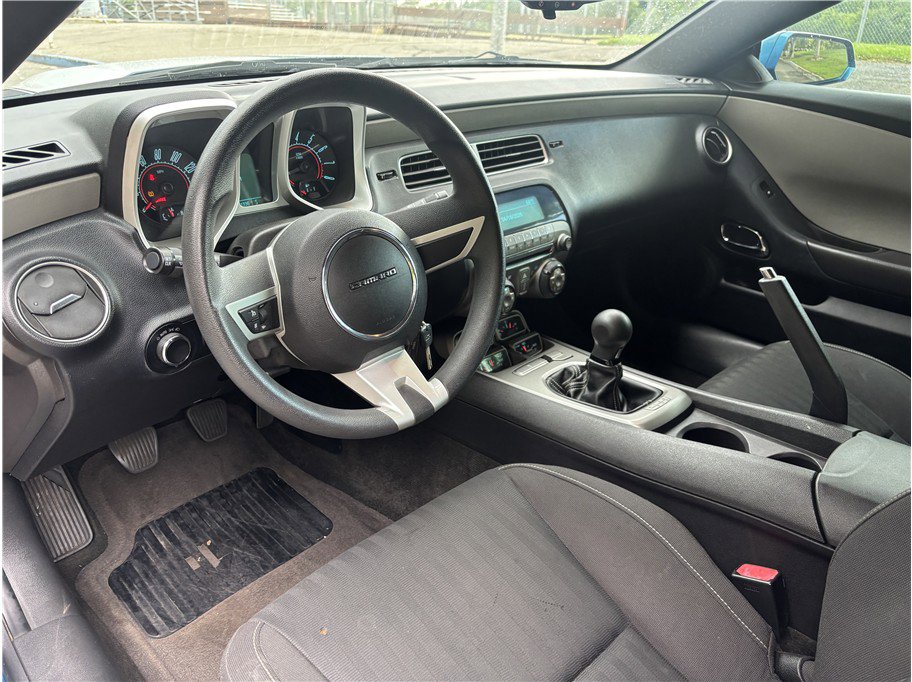 Used 2010 Chevrolet Camaro LS w/ White Stripe Package image 9