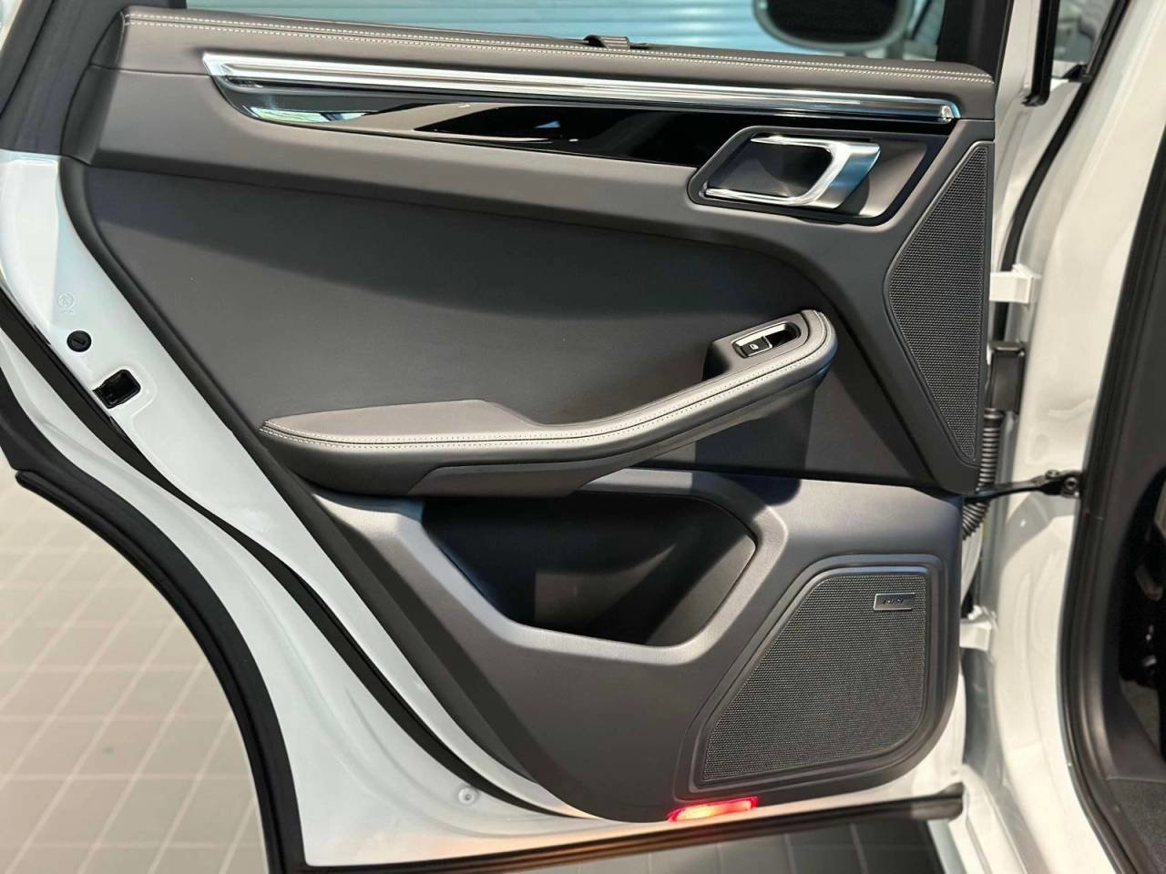 New 2026 Porsche Macan S AWD/4WD image 43