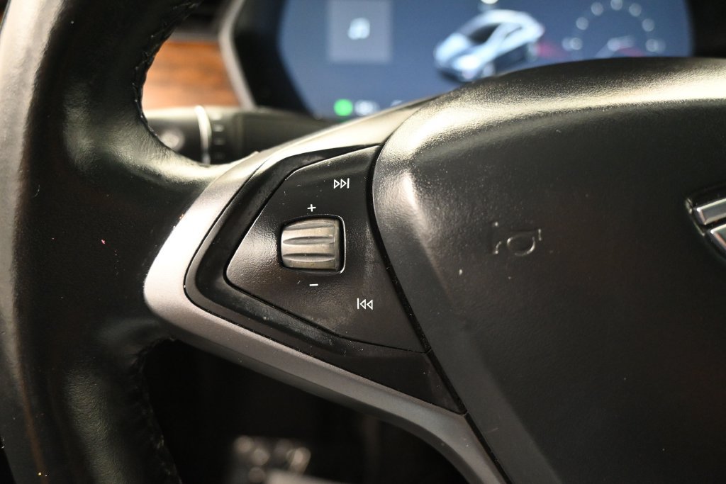 Used 2021 Tesla Model X Long Range AWD/4WD image 18