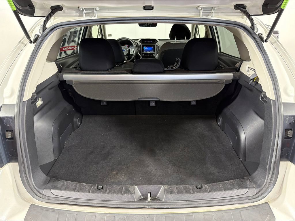Used 2019 Subaru Crosstrek 2.0i w/ Eyesight System image 18