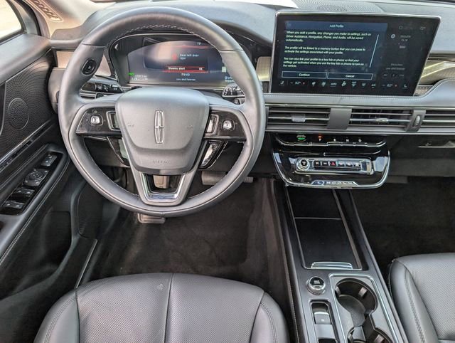 Used 2025 Lincoln Corsair Grand Touring w/ Equipment Group 301A image 10