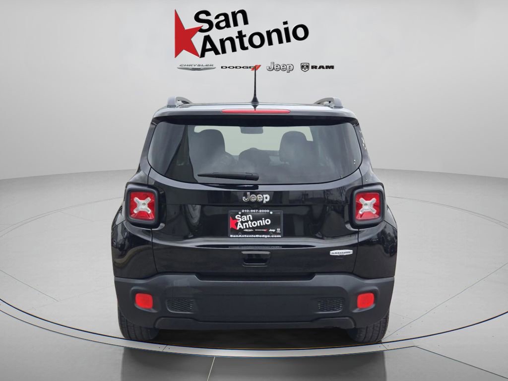 Used 2018 Jeep Renegade Latitude image 7