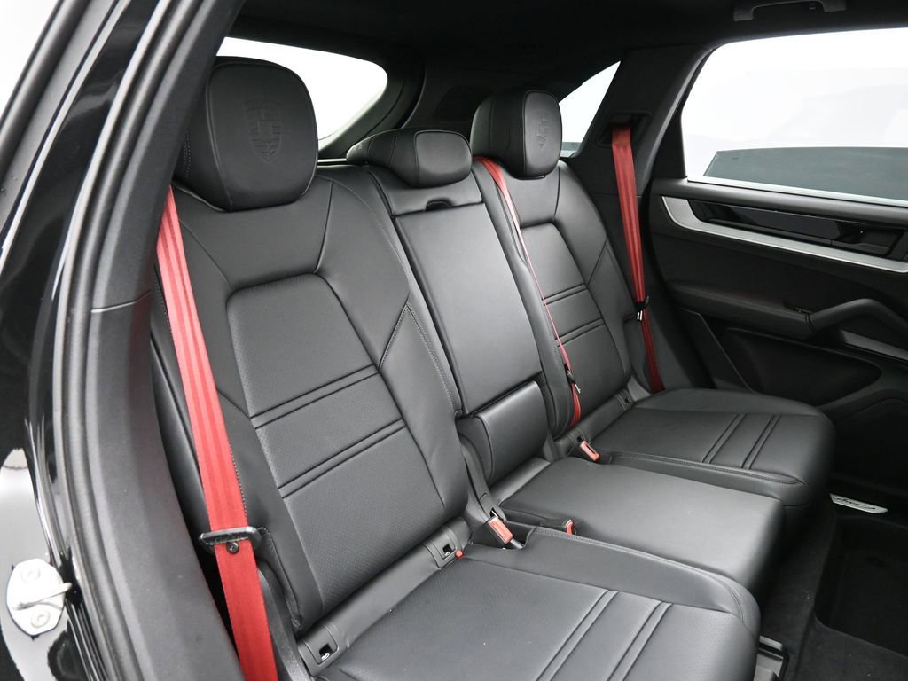 New 2026 Porsche Cayenne S image 26