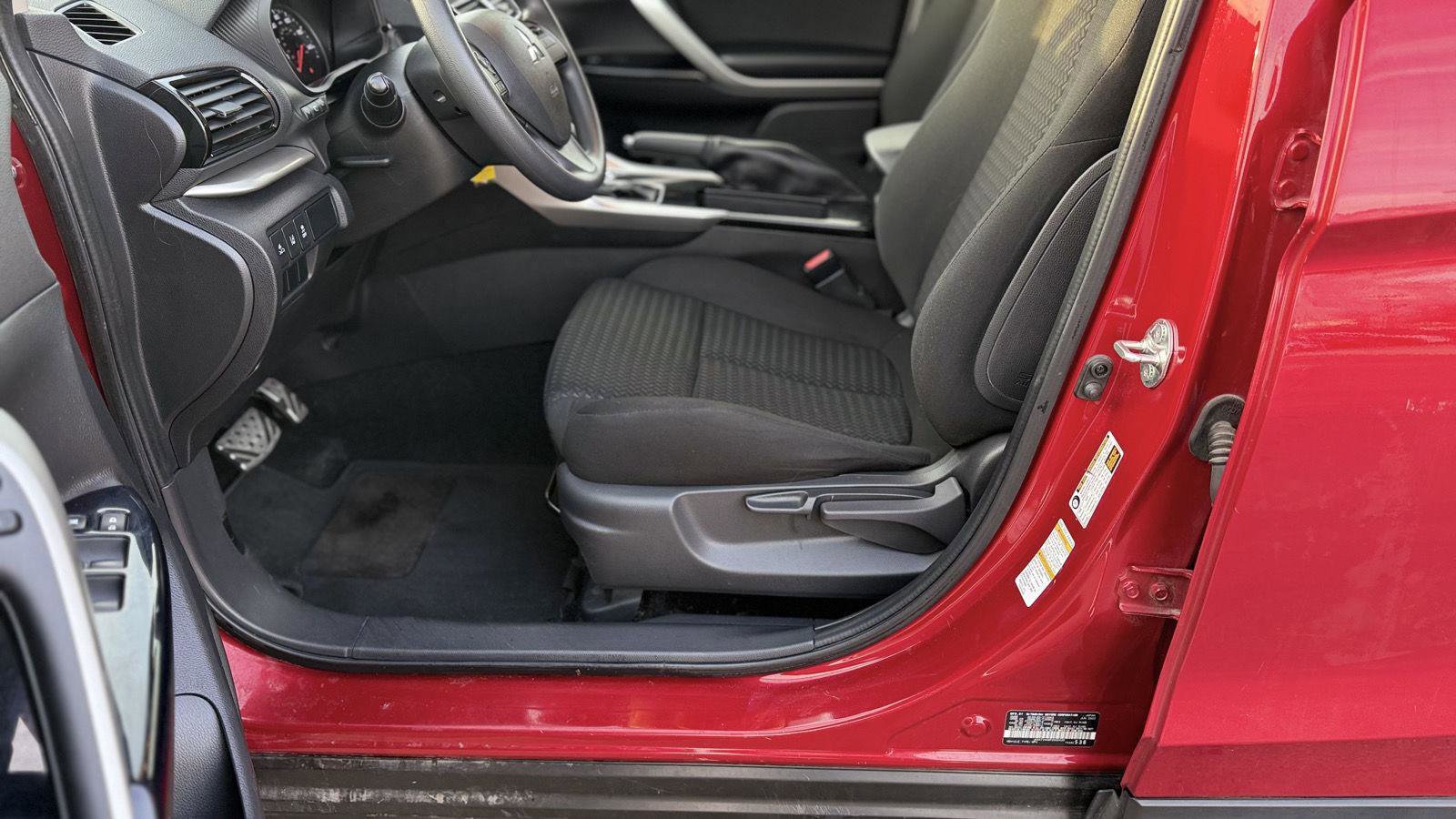 Used 2023 Mitsubishi Eclipse Cross LE image 16