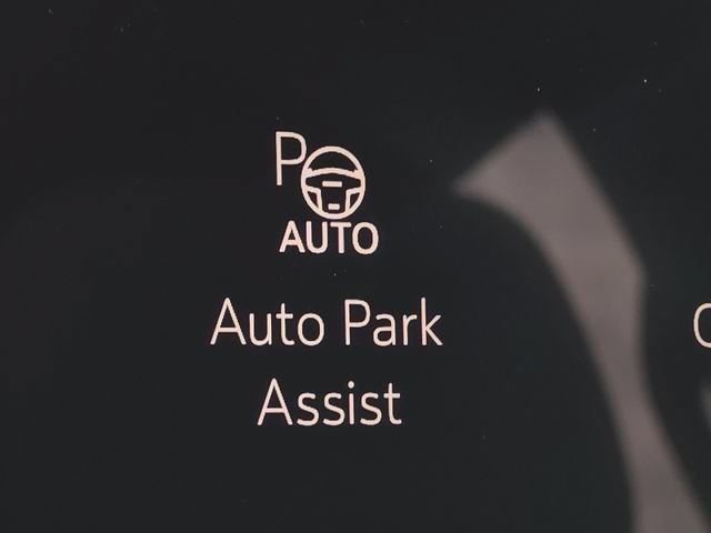 New 2026 GMC Yukon XL AT4 w/ AT4 Premium Plus Package AWD/4WD image 37