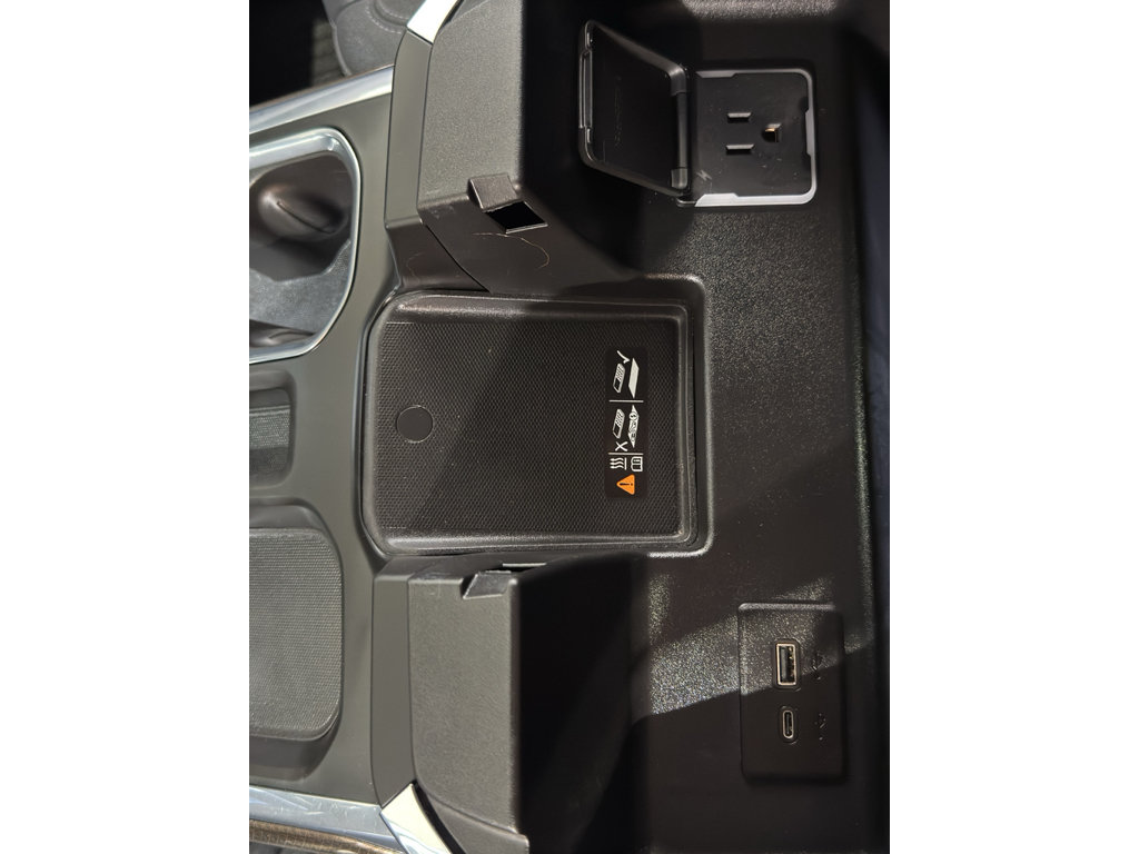 Used 2024 Chevrolet Silverado 1500 RST AWD/4WD image 35