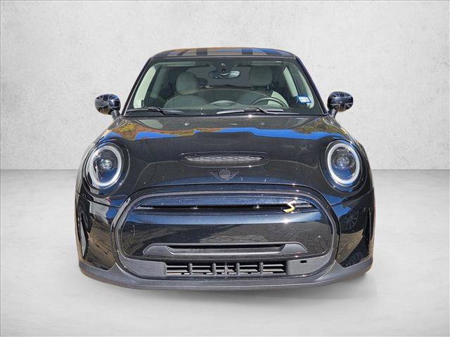 Used 2024 MINI Cooper SE w/ Signature Upholstery Package image 2