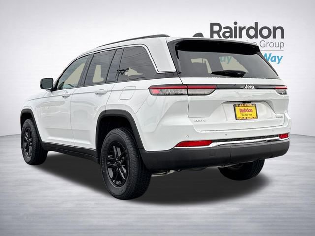 Used 2025 Jeep Grand Cherokee Laredo image 5