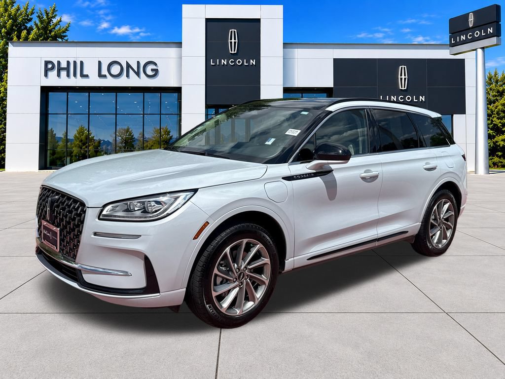 Certified 2025 Lincoln Corsair Grand Touring AWD/4WD image 4