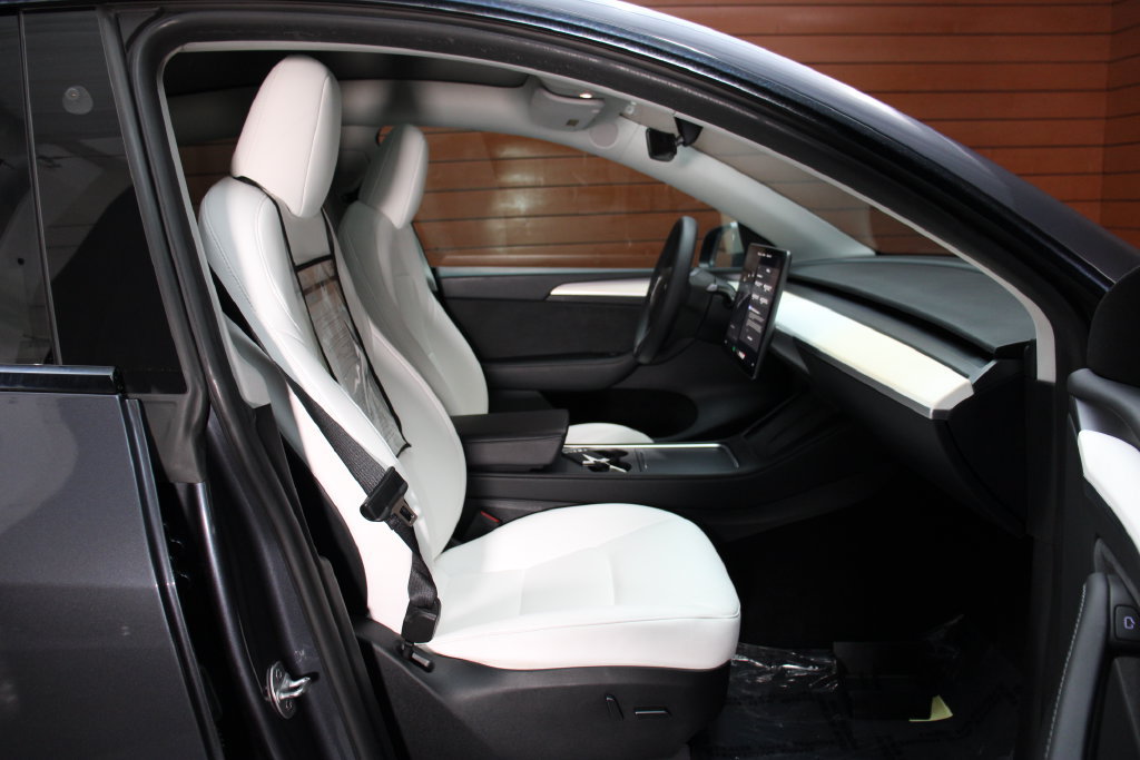 Used 2023 Tesla Model Y Long Range AWD/4WD image 20