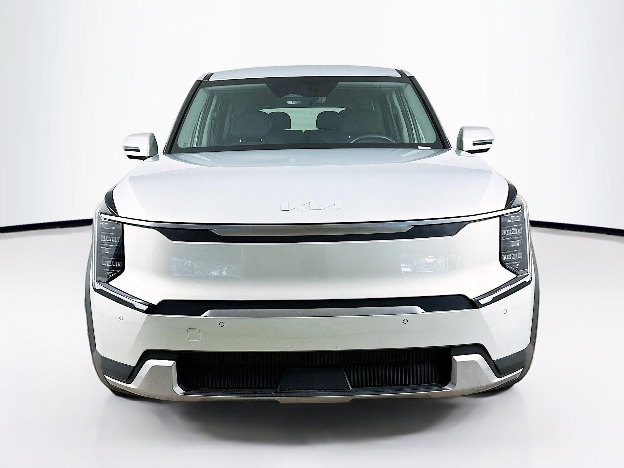 Used 2024 Kia EV9 Light Long Range image 2