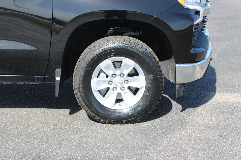 Used 2025 Chevrolet Silverado 1500 LT w/ Work Truck Package image 12