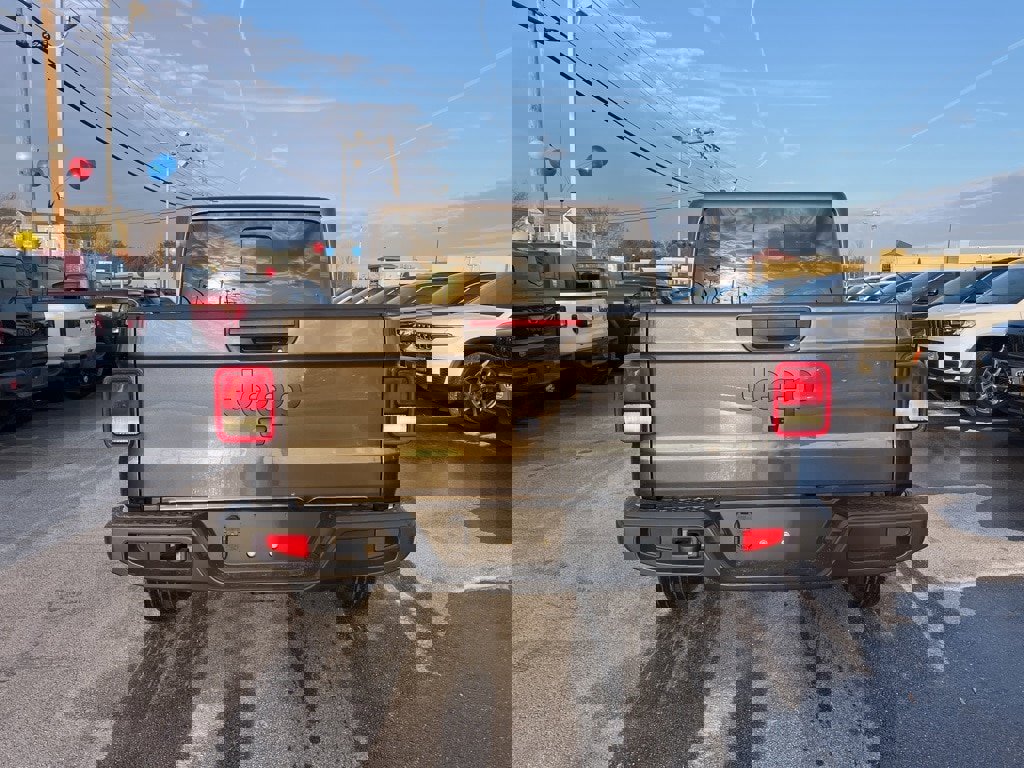 New 2026 Jeep Gladiator Sport image 7