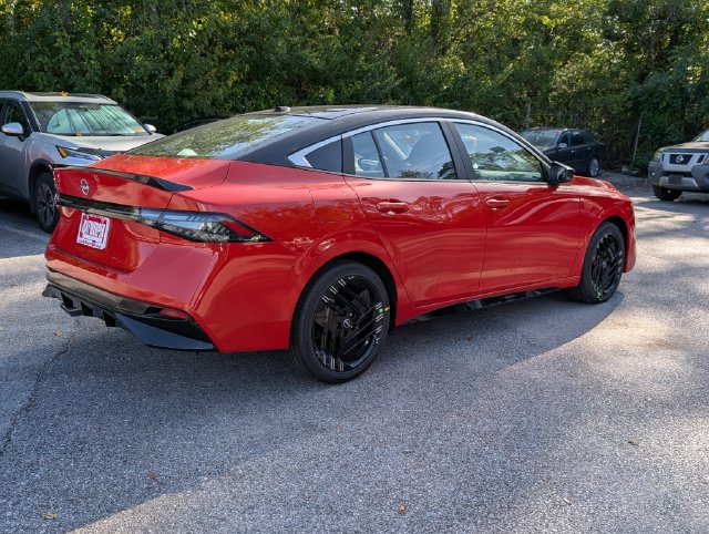 New 2027 Nissan Sentra SR FWD image 2