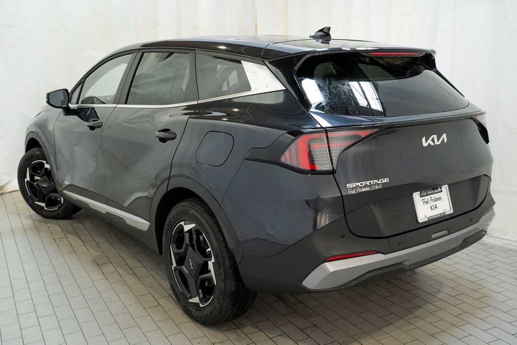 New 2026 Kia Sportage EX FWD image 4