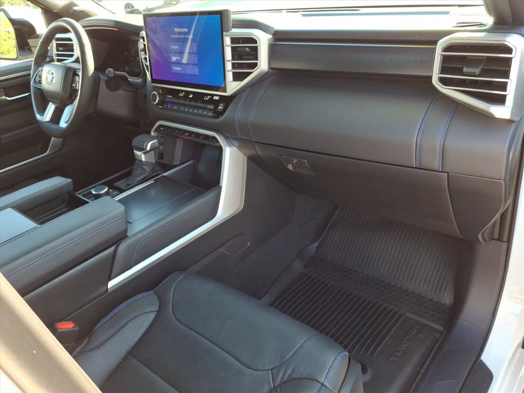 Used 2025 Toyota Tundra Platinum AWD/4WD image 18